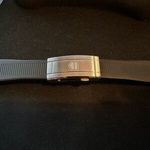 Tag Heuer black rubber strap for Aquaracer